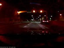 道路トンネルの信号「赤」ならどうすれば良い？