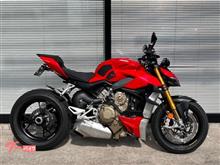 DUCATIストリートファイターV4S本当に注文しました