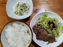 どけちポ一クステ一キとキャベツ・・・