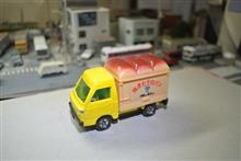 〔隔週〕ミニカー(17)スバルサンバーのパン屋さん