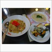 喫茶店のランチ