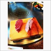 牛肉を食らう！！ビフテキのカ ...