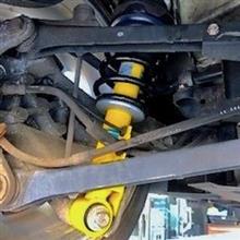 足回りがヘタって収まりが悪くなってきたので、純正形状ローダウンサスペンションキット“BILSTEIN B12 Pro-Kit”を装着。ちょい下げもいい感じですが、リフレッシュ目的での交換もアリですね。