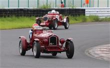 VINTAGE CARS CIRCUIT RUN