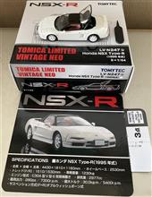 TLVの初代NSX Type-R(1995)白です♪ TLVの初代NSX Type-R(1995)白です♪