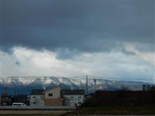 気象庁..当てましたね　尾張地方は全面雪景色　本日の作業は....次回に延期