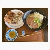 お昼は、博多だるまラーメン・ ...
