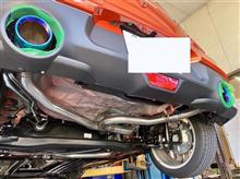 納車されたばかりのですが、サイレンサーの位置までこだわったマフラーの逸品“GReddy パワーエクストリームR”の装着!! インテークパイプもアルミ製に替えて、自分好みのカスタムスタートです!!