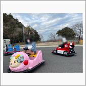 オープンカー。