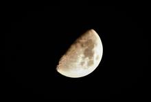 「今夜のお月様」　(^－^)