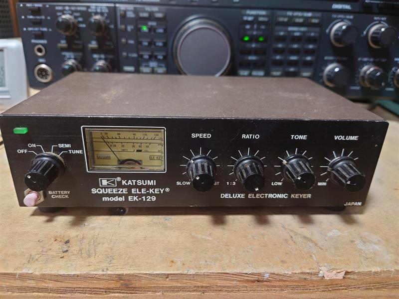 KATSUMI ELECTRONIC KEYER EK-129- KATSUMI ELECTRONIC KEYER EK-129-