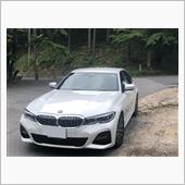 今どきの車に爺さまがついてい ...