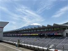 スーパー耐久予選日　見に行ってみました