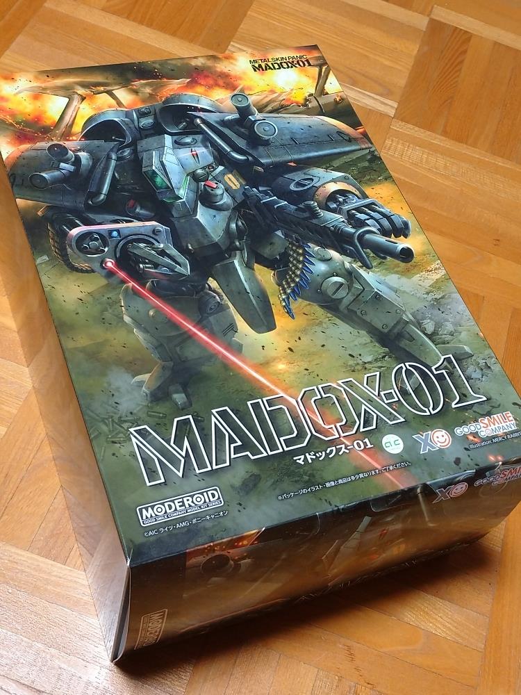 Amazon.com: Good Smile Metal Skin Panic MADOX-01: MADOX-01