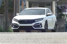 白いシビック、白かっこいいシートカバー。