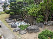 ワゴンＲちゃんの羽根をぬりぬり