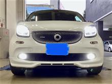 “ベロフ プレシャス･レイZⅡ LEDバルブ”でヘッドランプ＆フォグランプをLED化。グッと明るくなったので夜道の走行もより視界良好になりますね。