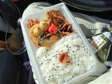 コンビニ飯。