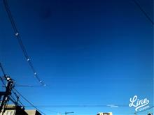 雲ひとつない金曜日の朝