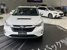 レイバック VS レヴォーグSTI 