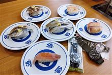 腕時計二つ買って寿司食って帰ってきた。 腕時計二つ買って寿司食って帰ってきた。