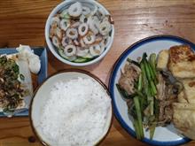 肉無し半額食材が主菜の超どケチ晩ご飯。