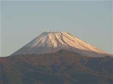 富士山着雪
