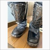 オフロードブーツが修理から戻 ...