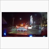 見慣れない車が走ってました