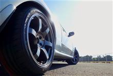 新たなステージへの扉を開いた歴史に残る4WDスポーツに、最新技術で進化した”ボルクレーシングTE37 SAGA SL”を“POTENZA S007A”とともに装着。その走りを存分に堪能します。