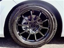 超軽量ホイールの代名詞”CE28N”を最新の技術でアップデートさせた”RAYS VOLK RACING CE28N-plus”を装着!! カラーはダイヤモンドダークガンメタを選びました。