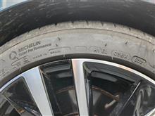 引き続きプジョー508のオールシーズンタイヤの情報を集めて、候補を決定してみる