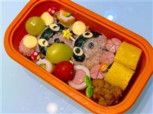 今日の娘のお弁当　～どうぶつの森たぬきち🍙キャラ弁～　作りました