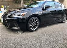 黒い車の洗車は楽しい。