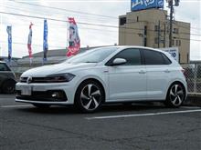 メンテナンスは大事...AW POLO GTI　エンジンオイル＋エレメント交換　FUCHS