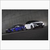 伸びやかな10本スポークデザ ...