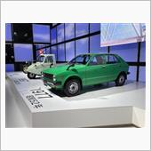 古い車の方に惹かれる