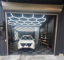 高級コンパクトかつ電動車ならではのパワフルな加速