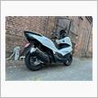 レンガ倉庫とPCX e:HEV