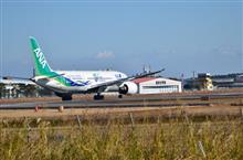 緑のB787