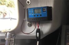 ソーラーパネル(10W)の電圧制御