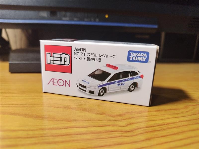 トミカ イオン限定 NO.71 スバル レヴォーグ ベトナム警察仕様
