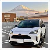 早朝のスーパーの駐車場から  ...
