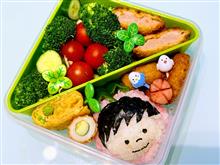 本日の娘のお弁当はイチゴちゃんキャラ弁を作りました