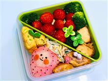 本日の娘のお弁当はいちご🍓狩りにちなんだキャラ弁を作りました