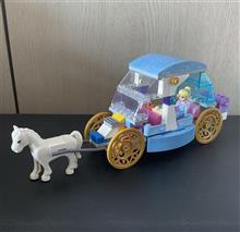 レゴのシンデレラのまほうの馬車改wビートルの馬車(組立続き2)♪