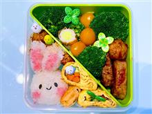 本日の娘のお弁当は、可愛い🩷うさちゃんキャラ弁を作りました