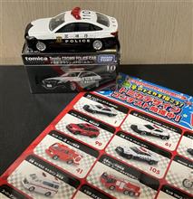 トミカプレミアムの220クラウンパトカーです♪