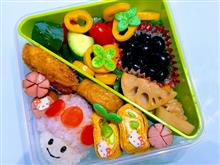 本日の娘のお弁当は、マリオのキノコ🍄キャラ弁を作りました