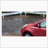 横殴りの雨